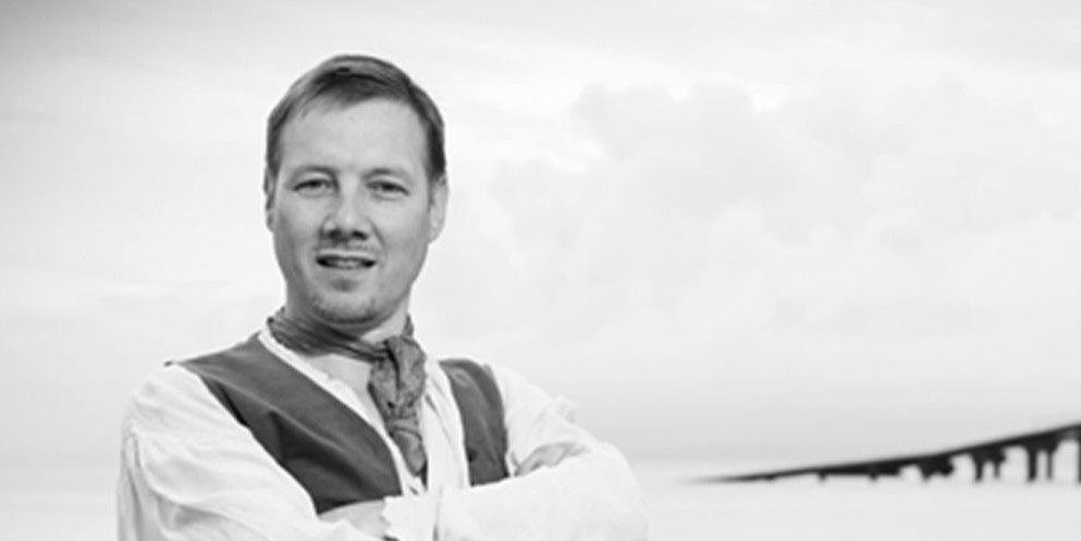 Richard-act-of-piracy-bio-wide